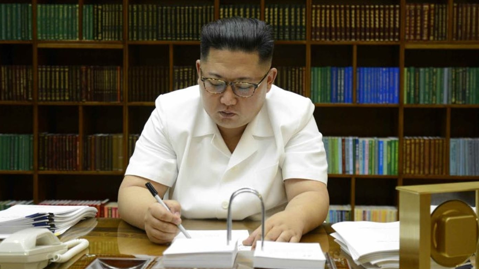 金正恩氏の親筆文書で明かされた「乱れた性」産業化の実態